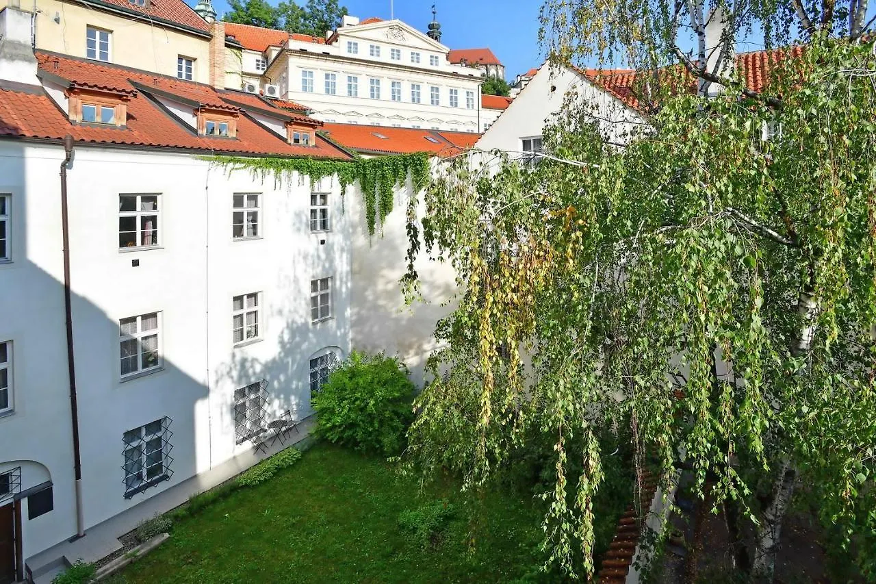 Lovely Little Cosy Apt In Prag 0*,