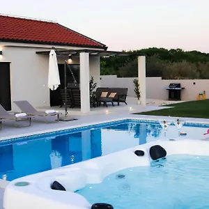  Ferienhaus Gemini Kroatien